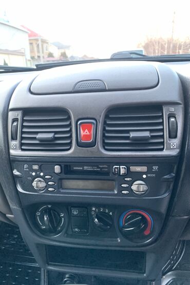 Nissan: Nissan Almera: 2002 г., 1.8 л, Автомат, Бензин, Хэтчбэк — 13