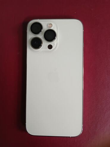 белый mercedes benz: IPhone 13 Pro, Б/у, 128 ГБ, Белый, Чехол, 84 %