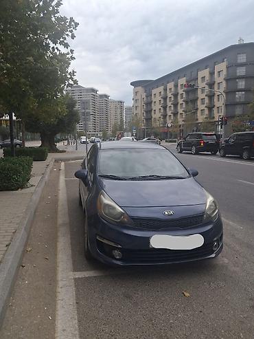 sukan satisi: Kia Rio sedan - Kuzov: sedan, tünd mavi rəng - Mühərrik: benzin - — 10