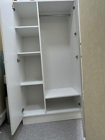kardon qutular: İşlənmiş, 2 qapılı, Ağ, Açılan, Düz dolab — 1
