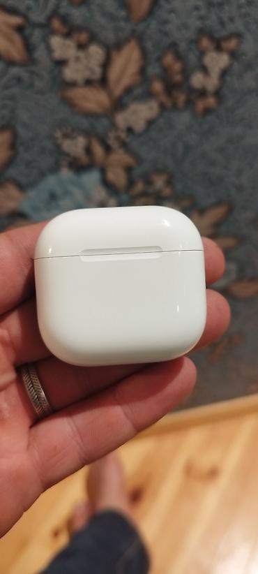 Qulaqcıqlar: Apple AirPods ( 4-cü nəsil) simsiz qulaqcıqlar - Rəng: ağ - Şarj — 3