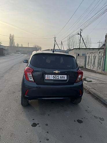 Chevrolet: Chevrolet Spark: 2018 г., 1 л, Механика, Бензин, Хэтчбэк — 2