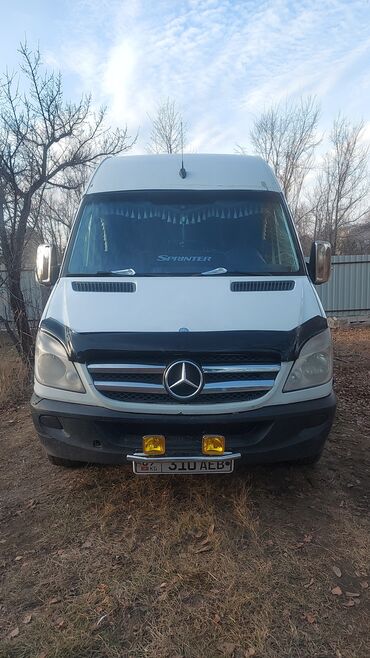 салон машина: Mercedes-Benz Sprinter: 2012 г., 2.7 л, Механика, Дизель, Фургон