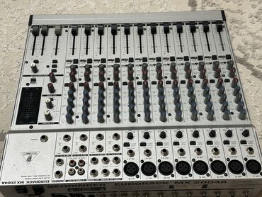 усилитель 2 канальный: EUROKACK MX 2004A Ultra-low noise design 20- channel mic/line mixer