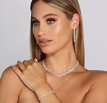 makyaj ucun model: Model xanım tələb olunur ✨ Yeni Moda Çəkilişlərinə Model Xanım — 1