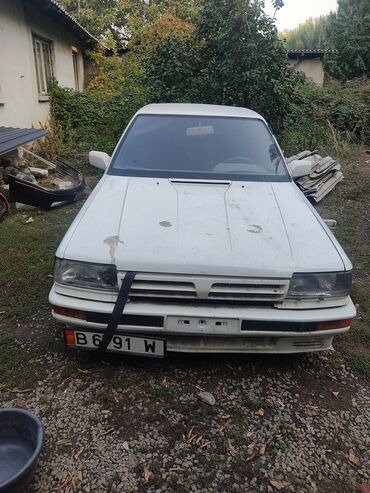 тайота авансиз: Nissan Bluebird: 1986 г., 2 л, Механика, Бензин, Хэтчбэк