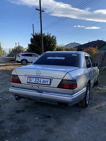 Mercedes-Benz W124: 1995 г., 2.2 л, Механика, Бензин, Седан at lalafo.kg Mercedes-Benz W124: 1995 г., 2.2 л, Механика, Бензин, Седан