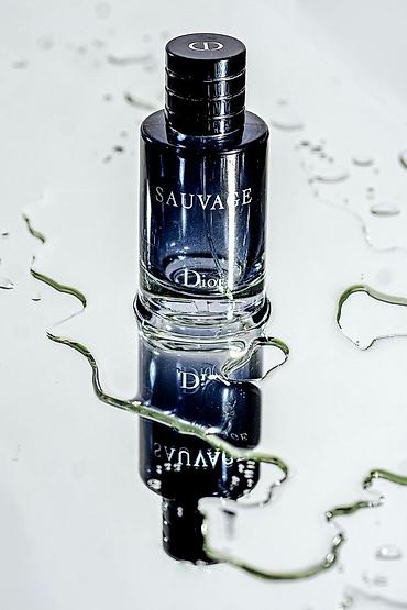 Парфюмерия: 🤍🌿 Dior Sauvage — аромат для мужчин, которые ценят свободу, силу и — 9