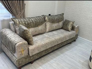 klassik divan modelleri: Klassik üslubda, de Luxe görünüşlü 3 nəfərlik divan - Rəng palitrası — 1