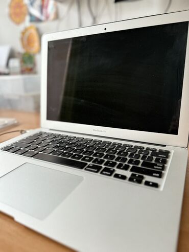 Ноутбуки: Ноутбук, Apple, 8 ГБ ОЗУ, 13.3 ", Б/у
