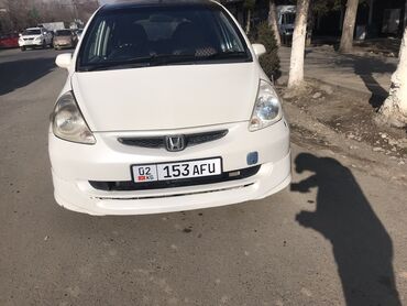 Honda: Honda Fit: 2002 г., 1.3 л, Вариатор, Бензин, Хэтчбэк