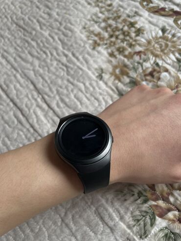 samsung galaxy s8 edge: Продаю Sumsung gear s2. Состояние нормальное. Можете подключиться как