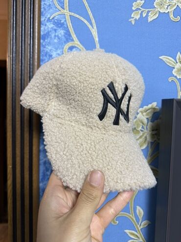 кожаная куртка женская: Кепка, New Yorker, One size, цвет - Бежевый