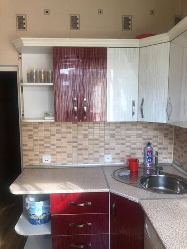 Uzunmüddətli kirayə mənzillər: Tam temirli Aileye nezerde tutulub her cure seraiti var — 10