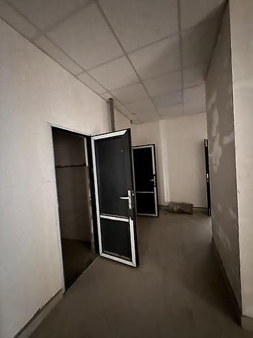 Продажа офисов: Продажа офисов 70 м², Без ремонта, Многоэтажное здание, 2 этаж at lalafo.kg — 13 Продажа офисов: Продажа офисов 70 м², Без ремонта, Многоэтажное здание, 2 этаж — 13