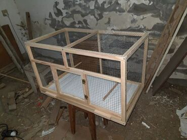 Qəfəslər: Taxta quş qəfəsi – ikixanalı model Xüsusiyyətlər: - Material: təbii — 3