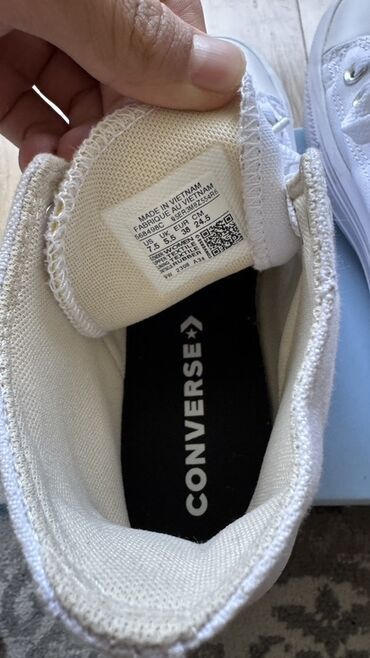 спортивные женские кофты: Кроссовки, 38, Converse, Б/у, цвет - Белый, Самовывоз