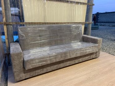 Прямые диваны: Прямой диван, Новый, Трехместный — 16