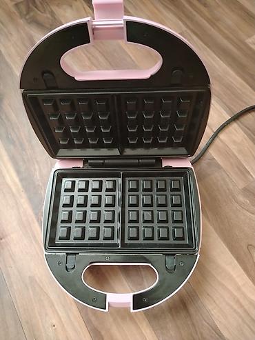 Ostali kuhinjski aparati: SilverCrest aparat za vafle – dupli - Boja: roze - Tip: električni — 1