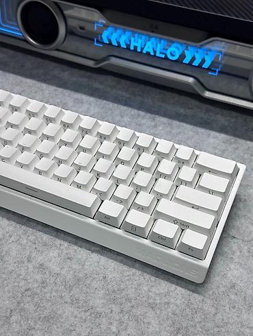 gmmk pro: Клавиатура, Logitech, Механическая, Bluetooth, Проводное подключение, Размер: 65% — 3