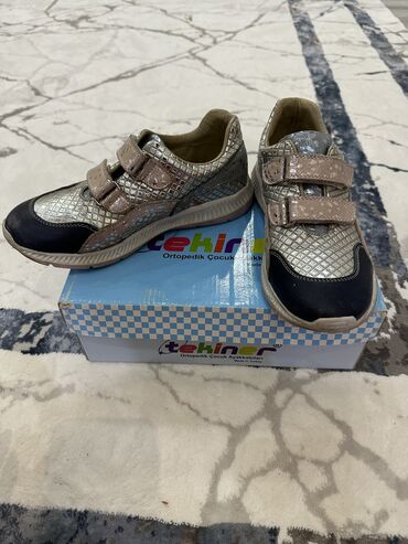 детские тапочки с супинатором: Детская кожаная обувь, 35 размер, фирма Tekiner Турция. Полностью