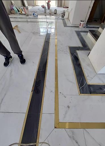 Монтаж и замена сантехники: Современное пространство общественного туалета, разработанное с учетом — 10