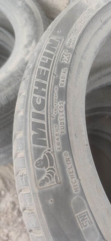 xacmaz masin: Şin Michelin 245 / 40 / R 19