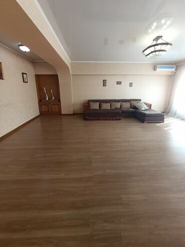 квартира район дордой моторс: 3 комнаты, 140 м², Индивидуалка, 8 этаж, Евроремонт
