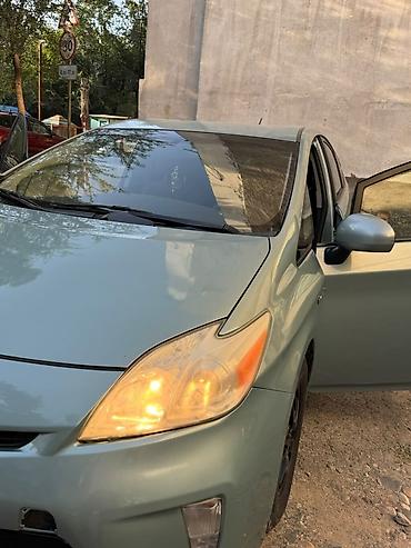 corolla s: Toyota Prius: 2014 г., 1.8 л, Автомат, Гибрид, Хэтчбэк — 1