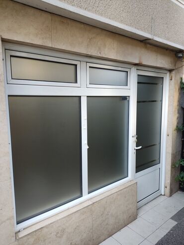 Građevinarstvo i rekonstrukcija: Lepljenje peskirnih folija na staklo — 14