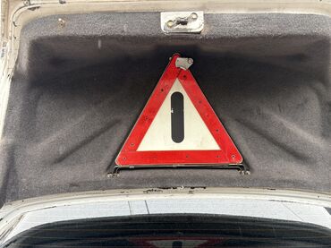 Mercedes-Benz: Mercedes-Benz W124: 1991 г., 2 л, Механика, Бензин, Седан — 12