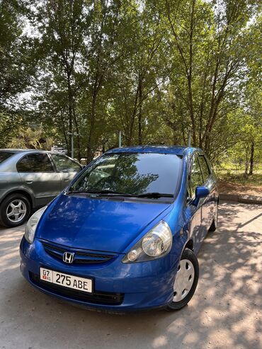 какие машины входят в комфорт яндекс такси в бишкеке: Honda Fit: 2003 г., 1.3 л, Вариатор, Бензин, Универсал