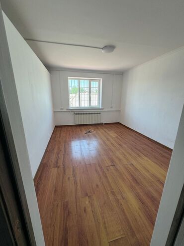 снять домик в горах бишкек: 72 м², 2 комнаты, Утепленный, Теплый пол, Балкон застеклен