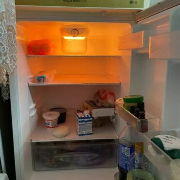 продаю витриный холодильник: Холодильник LG, Б/у, Винный шкаф