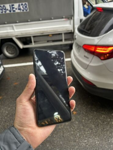 android monitor: Xiaomi Redmi smartfon - Ekran: tam ekran dizayn, ön kameraya görə