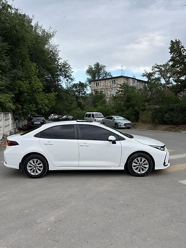 byd d1: Toyota Corolla: 2019 г., 1.2 л, Автомат, Бензин, Седан — 3