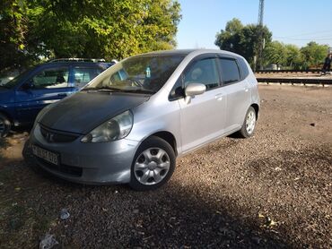 фит 2006: Honda Fit: 2005 г., 1.3 л, Автомат, Бензин