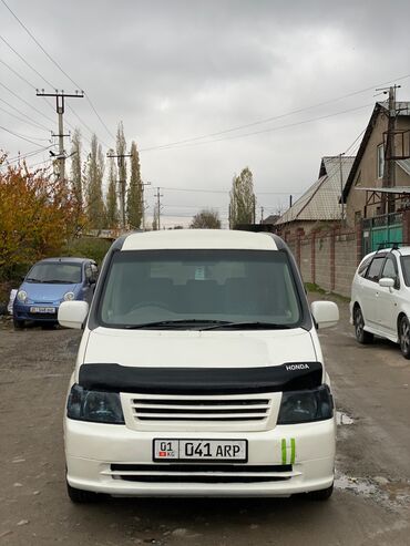 продаю хонда: Honda Stepwgn: 2003 г., 2 л, Автомат, Бензин, Вэн/Минивэн