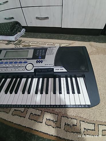 Синтезаторы: Синтезатор Yamaha PSR-550 не работает - Полноразмерная клавиатура 61 — 8