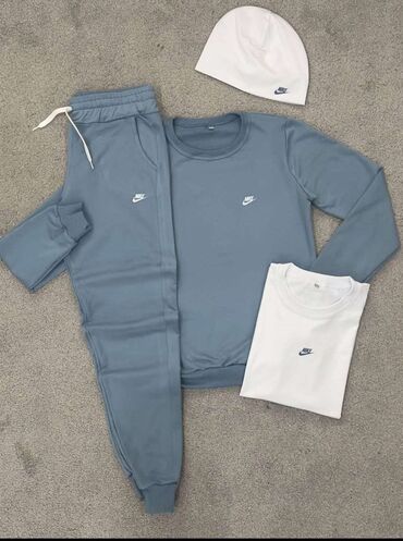 Kompleti: Ženski komplet 😊❤️ Trodelni 4000 din i poklon kapa 😊 Duks i donji deo — 1