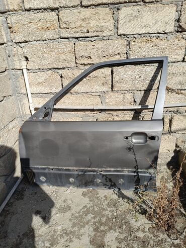 союз аполлон прибор: Mersedes Yeşka qapıları.Şüşələri üstündədir