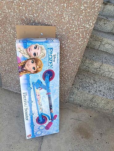 jordan rančevi: Dečiji trotinet sa motivima Frozen (Elza i Olaf) EXTRA POVOLJNO — 5