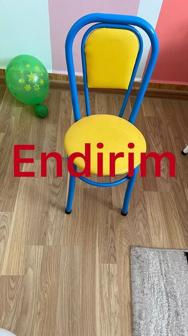 köhnə stullar: Yeni