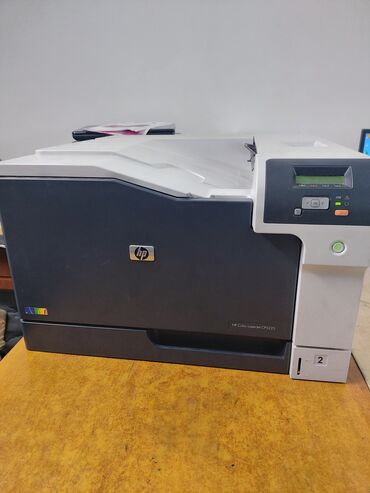 hp cp5225 printer: Hp color laserjet CP5225 ela veziyyetdedi.katricleri doludu