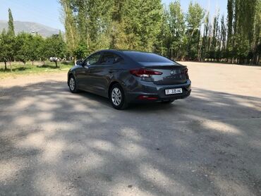 Hyundai: Hyundai Avante: 2018 г., 1.6 л, Автомат, Газ, Седан