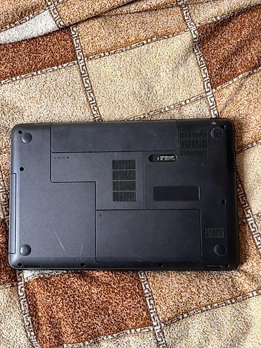 komputer noutbuk: HP noutbuk - Korpus: qara rəng, üst qapaqda stikerlər - Ekran ölçüsü — 1