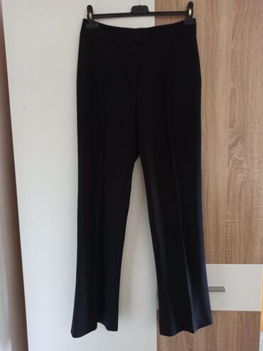 duboke crne pantalone: M (EU 38), Normalan struk, Ravne nogavice