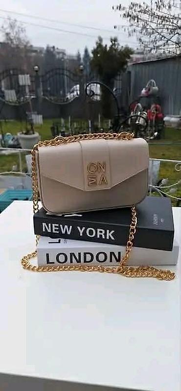 Torbe: Ženska torba preko ramena – ONMA - Model: kompaktna crossbody/ramena — 5