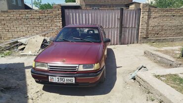 Opel: Opel Vectra: 1991 г., 1.8 л, Механика, Бензин, Седан
