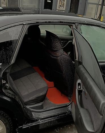 Subaru: Subaru Legacy: 2000 г., 2 л, Механика, Бензин, Седан — 5
